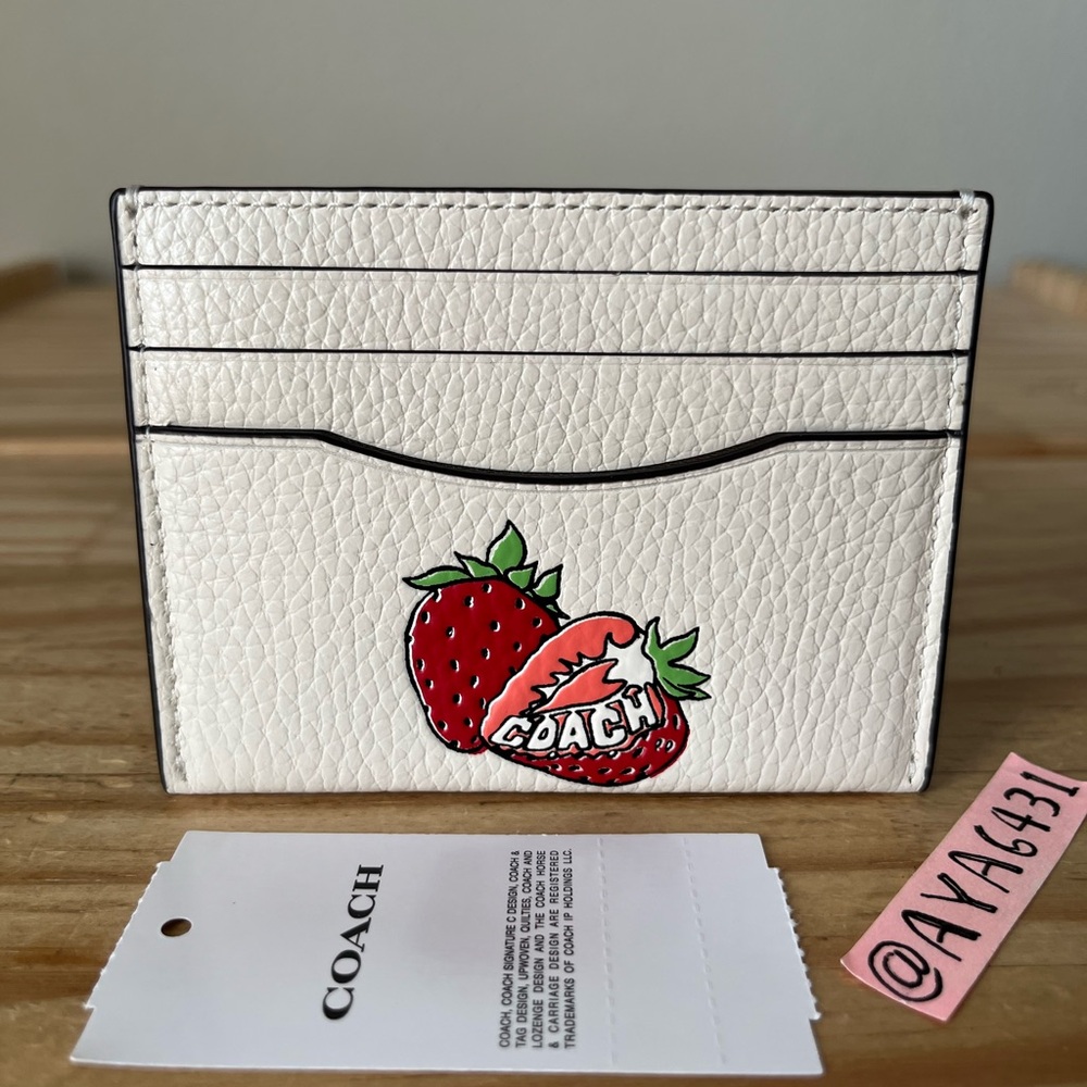Coach Slim ID Card Case With Strawberry Graphic🎈🎈